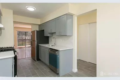 7 Cactus Court, Edison, NJ 08820 - Photo 8