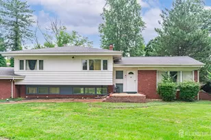 172 Ryders Ln, New Brunswick, NJ 08901 - Photo 1