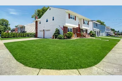 60 S Cliff Road S, Colonia, NJ 07067 - Photo 2
