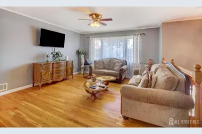 60 S Cliff Road S, Colonia, NJ 07067 - Photo 14