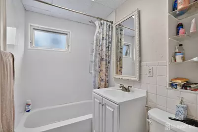 [Address not provided], Edison, NJ 08817 - Photo 8