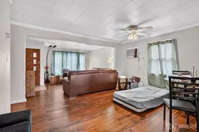 [Address not provided], Edison, NJ 08817 - Photo 4