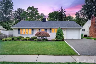 25 Kenmore Road, Edison, NJ 08817 - Photo 2