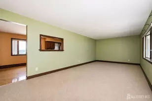16 Ivy Pl, Monroe Township, NJ 08831 - Photo 6