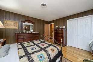 127 Hagaman St, Carteret, NJ 07008 - Photo 16