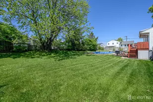 127 Hagaman St, Carteret, NJ 07008 - Photo 32