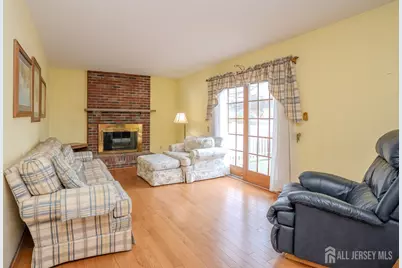 15 Lynn Court, North Brunswick Township, NJ 08902 - Photo 14