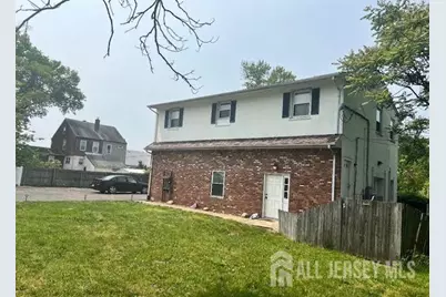 4 Sewaren Avenue, Sewaren, NJ 07077 - Photo 1