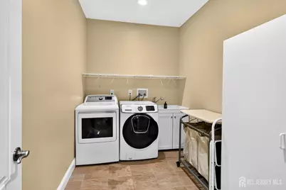 [Address not provided], Manalapan Township, NJ 07726 - Photo 12