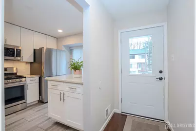 9 Wood Acres Drive, North Brunswick Township, NJ 08902 - Photo 2