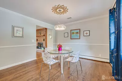 41 W Calvert Avenue, Edison, NJ 08820 - Photo 20