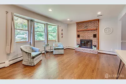 41 W Calvert Avenue, Edison, NJ 08820 - Photo 18