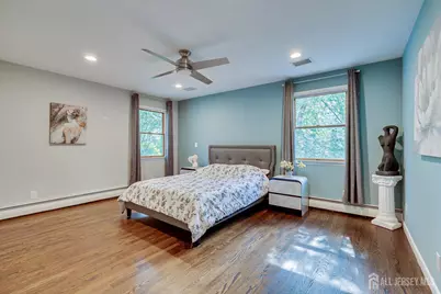 41 W Calvert Avenue, Edison, NJ 08820 - Photo 32
