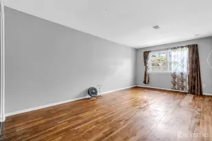 299 College Dr, Edison, NJ 08817 - Photo 14
