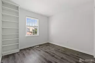 10 Starlight Ct, New Brunswick, NJ 08901 - Photo 18