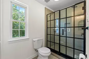 10 Starlight Ct, New Brunswick, NJ 08901 - Photo 22