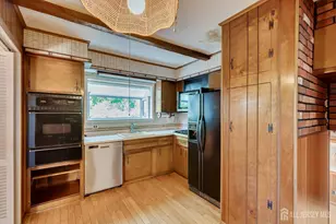 31 Rieder Rd, Edison, NJ 08817 - Photo 16