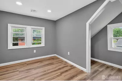 16 Gordon Street, Aberdeen Township, NJ 07721 - Photo 32