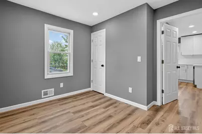 16 Gordon Street, Aberdeen Township, NJ 07721 - Photo 18