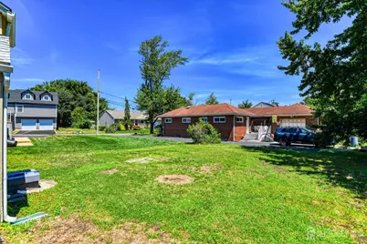 16 Gordon Street, Aberdeen Township, NJ 07721 - Photo 56