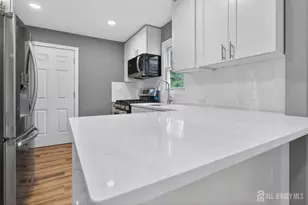 16 Gordon St, Aberdeen Township, NJ 07721 - Photo 6