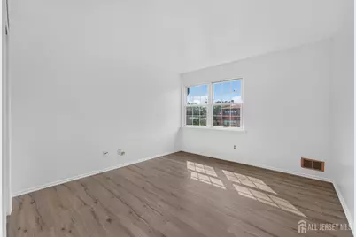204 C Sierra Court #2043, Woodbridge Township, NJ 07095 - Photo 4