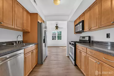 204 C Sierra Court #2043, Woodbridge Township, NJ 07095 - Photo 6