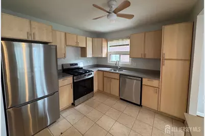 1038 Kingslalnd Lane, Fort Lee, NJ 07024 - Photo 4