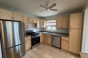 1038 Kingslalnd Ln, Fort Lee, NJ 07024 - Photo 4