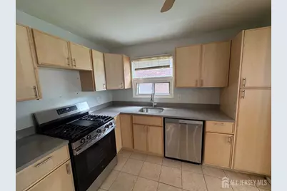 1038 Kingslalnd Lane, Fort Lee, NJ 07024 - Photo 6