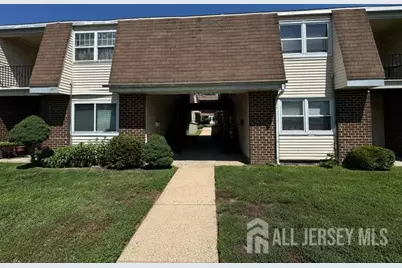 21 Florence Tollgate Place, Florence, NJ 08518 - Photo 2