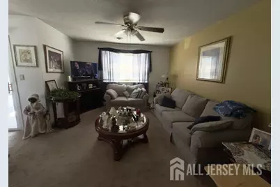 21 Florence Tollgate Place, Florence, NJ 08518 - Photo 4