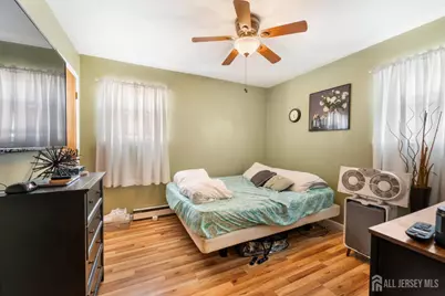 30-30 Warren Street, Carteret, NJ 07008 - Photo 8