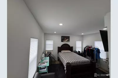 245 Linden Avenue, Irvington, NJ 07111 - Photo 12