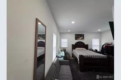 245 Linden Avenue, Irvington, NJ 07111 - Photo 8