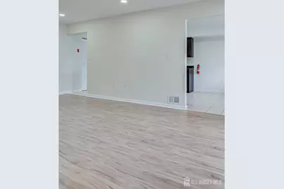 [Address not provided], Edison, NJ 08837 - Photo 4