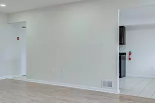 [Address not provided], Edison, NJ 08837 - Photo 4