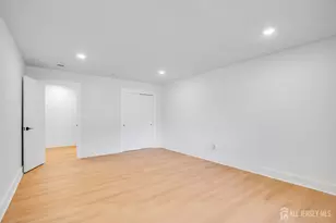 304 College Dr, Edison, NJ 08817 - Photo 18