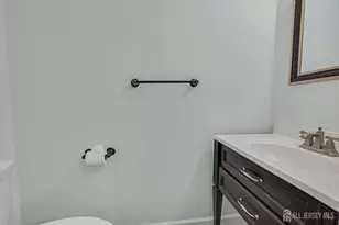 5 Pear Tree Ln, Franklin Township, NJ 08823 - Photo 18