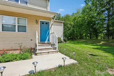 4 Chelsea Drive, Piscataway Township, NJ 08854 - Photo 2