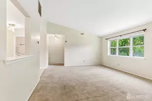 4 Chelsea Dr, Piscataway Township, NJ 08854 - Photo 4