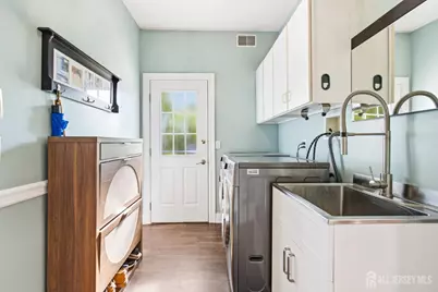 861 Garfield Avenue, Bridgewater, NJ 08807 - Photo 20