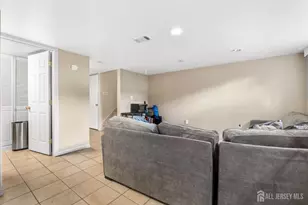 23 Gwizdak Ct, Sayreville, NJ 08872 - Photo 30