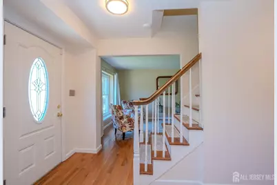 46 Lynn Court, North Brunswick Township, NJ 08902 - Photo 2