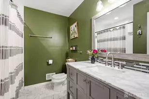 25 Merker Dr, Edison, NJ 08837 - Photo 22