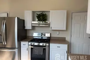 297 Sutton St, Perth Amboy, NJ 08861 - Photo 10