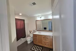 27 Wisteria Ct, Monroe Township, NJ 08831 - Photo 18