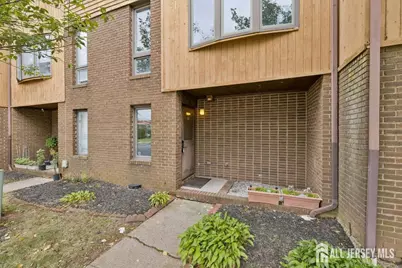 92 Paul Robeson Boulevard, New Brunswick, NJ 08901 - Photo 2