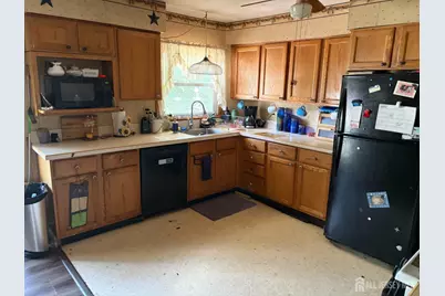 1033 Clinton Avenue, South Plainfield, NJ 07080 - Photo 4