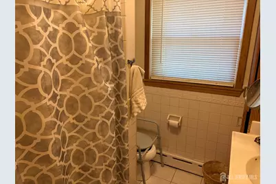 1033 Clinton Avenue, South Plainfield, NJ 07080 - Photo 8